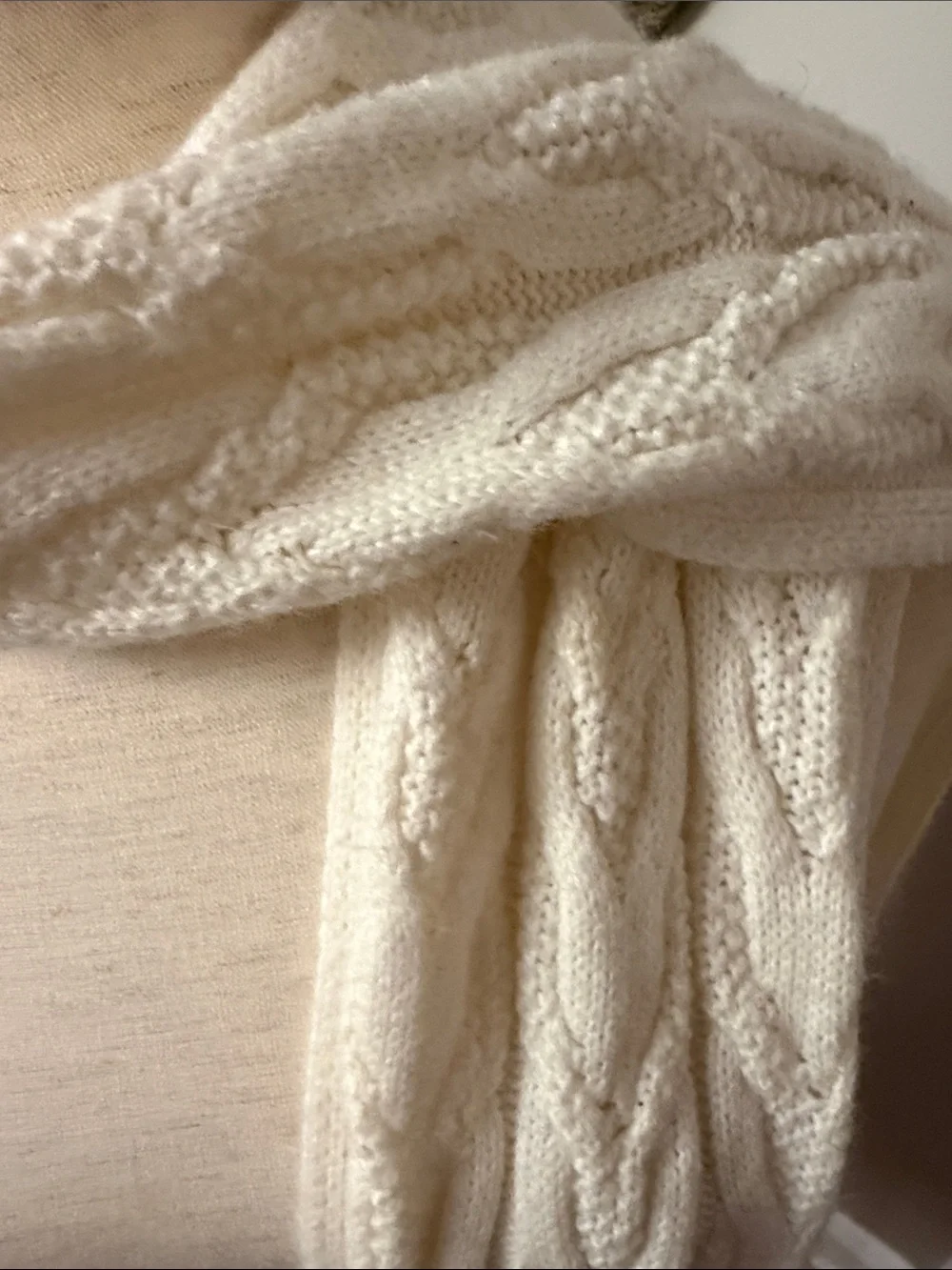 Talbots Cream Cable Knit Scarf -sequin edges  good condition